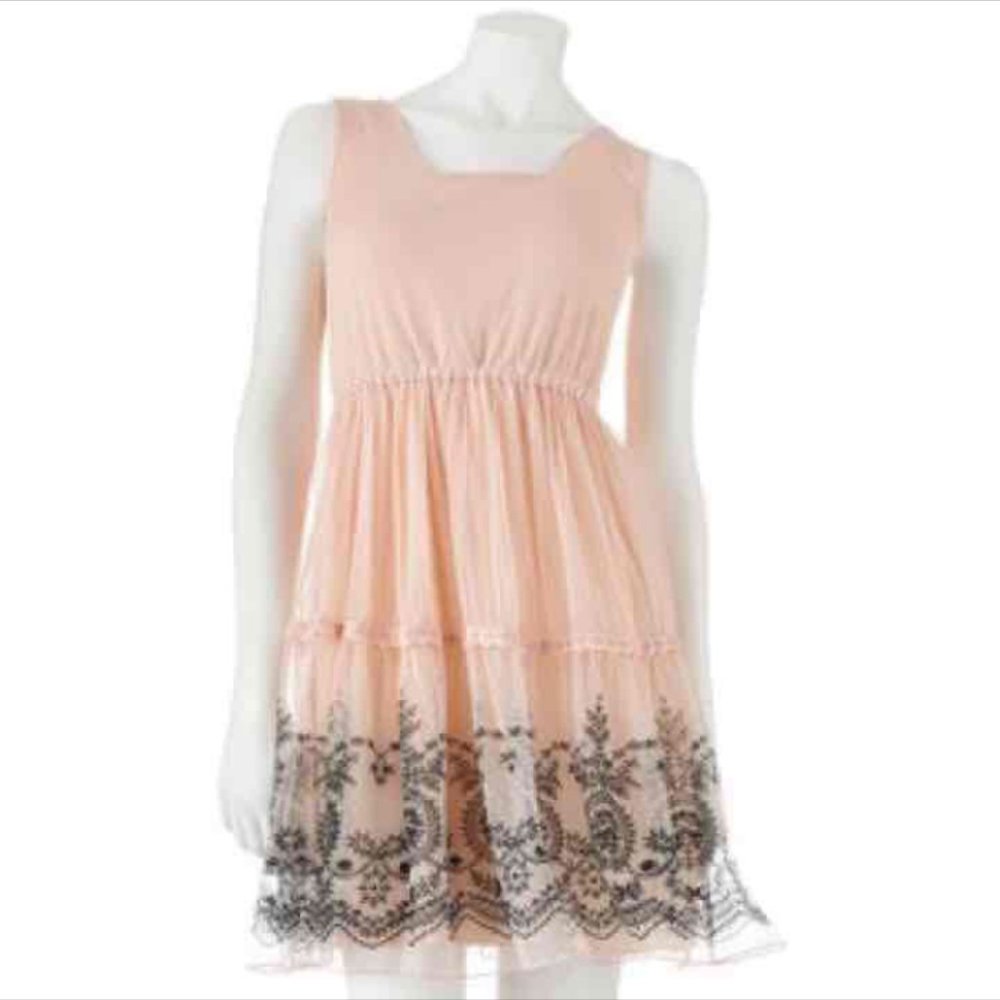 🆕 Boutique peach coral pretty ruffle lace dress